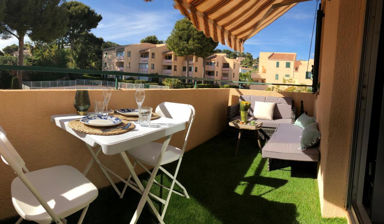 Studio Avec Terrasse Et Piscine Bandol Zewnętrze zdjęcie