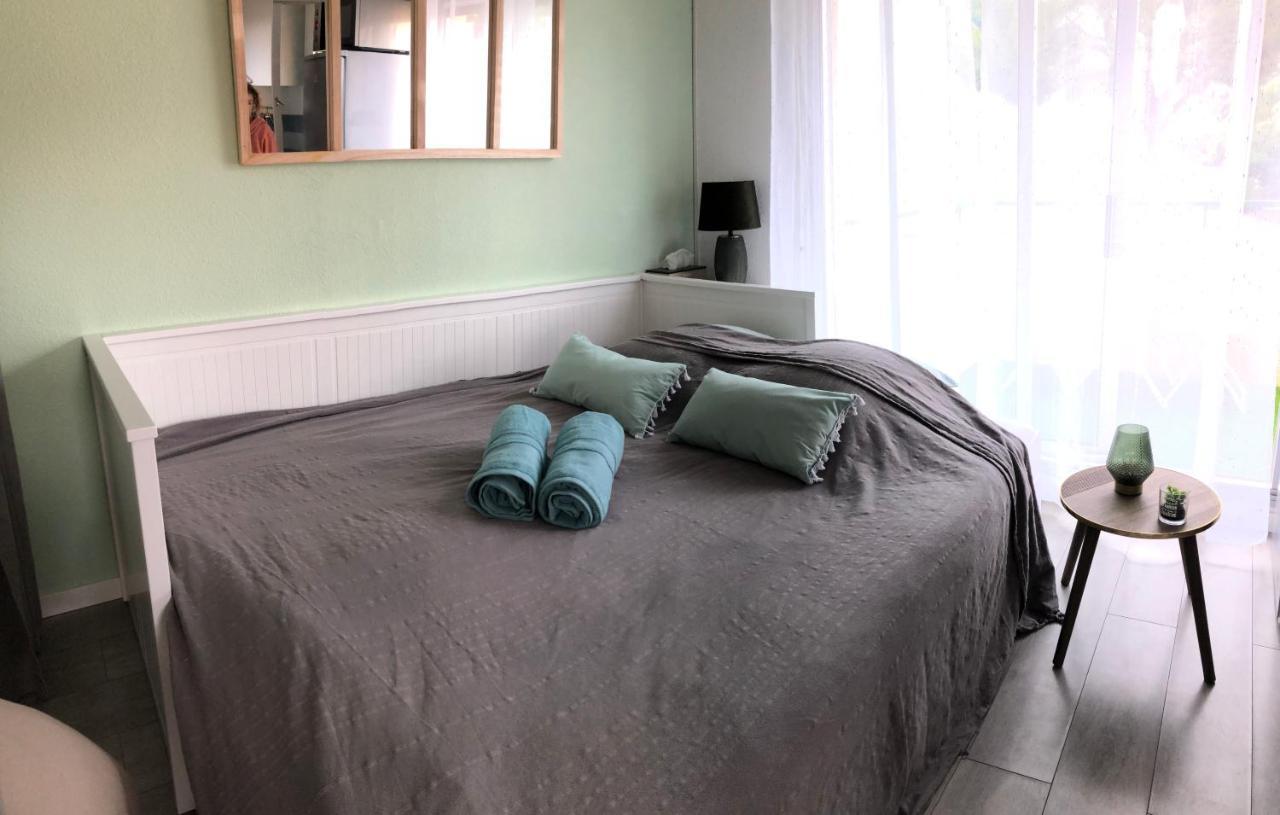 Studio Avec Terrasse Et Piscine Bandol Zewnętrze zdjęcie